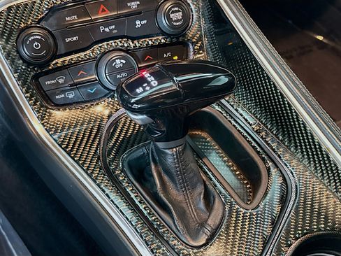 Used 2017 Dodge Challenger R/T Plus image 20