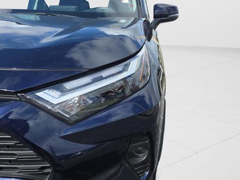 Used 2025 Toyota RAV4 XLE w/ Convenience Package image 33