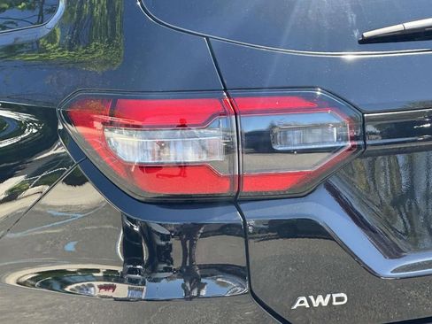Certified 2023 Honda Pilot Elite image 8