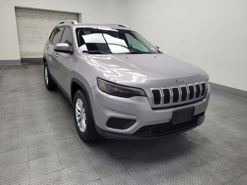 Used 2020 Jeep Cherokee Latitude AWD/4WD image 14