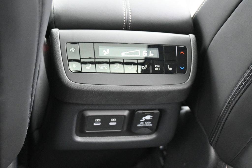 New 2026 Nissan Pathfinder Platinum w/ Accent Package AWD/4WD image 14