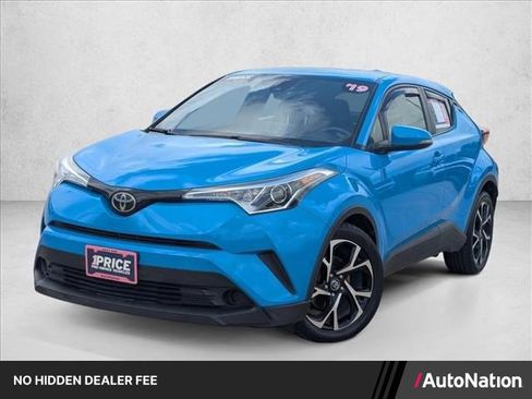 Used 2019 Toyota C-HR XLE FWD image 1