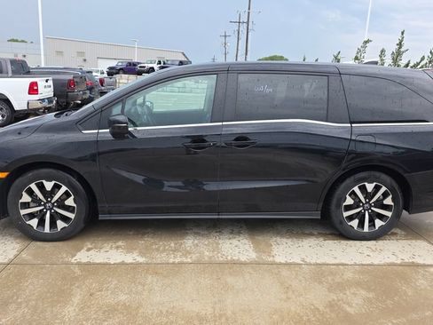 Used 2025 Honda Odyssey EX-L image 2
