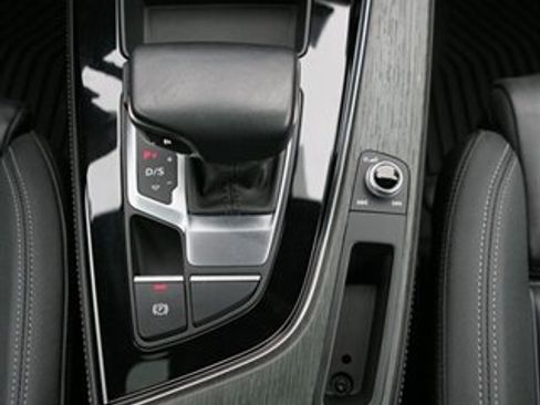 Used 2022 Audi A4 2.0T Premium Plus image 25