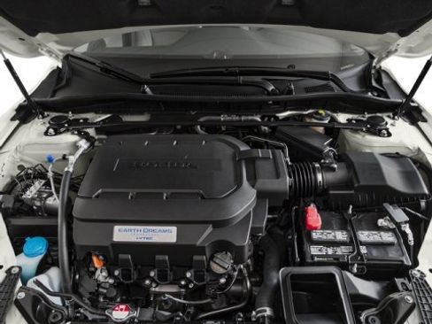 Used 2017 Honda Accord EX-L image 13