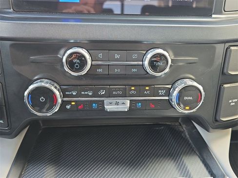 Used 2024 Ford F250 Limited image 22