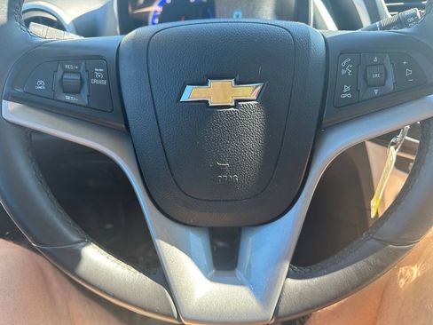 Used 2015 Chevrolet Trax LT w/ LT Plus Package AWD/4WD image 17