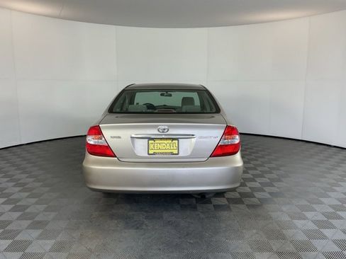 Used 2004 Toyota Camry LE image 6