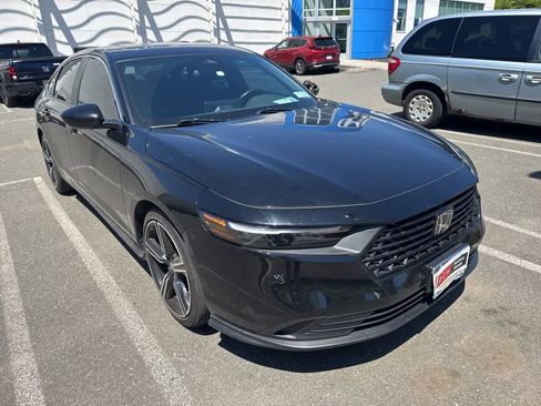 Used 2023 Honda Accord Sport image 5