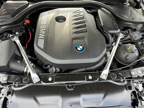 Used 2025 BMW 540i xDrive AWD/4WD image 34