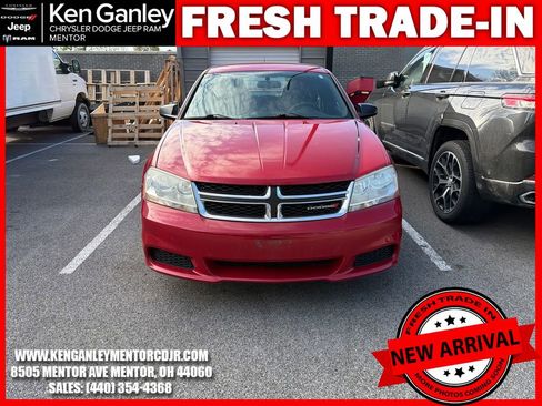 Used 2014 Dodge Avenger SE FWD image 2