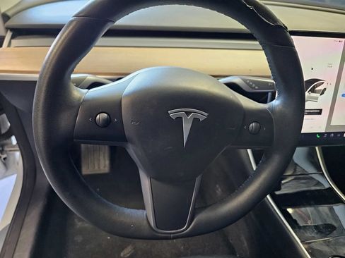 Used 2019 Tesla Model 3 Standard Range Plus RWD image 15