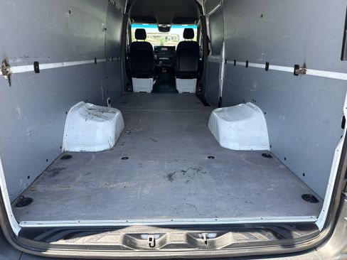 Used 2023 Mercedes-Benz Sprinter 3500 image 18