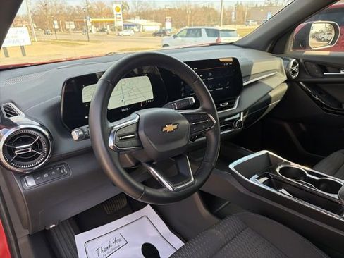 Certified 2025 Chevrolet Equinox LT w/ Safety and Technology Package AWD/4WD image 20