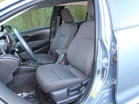 Used 2024 Toyota Corolla LE image 12