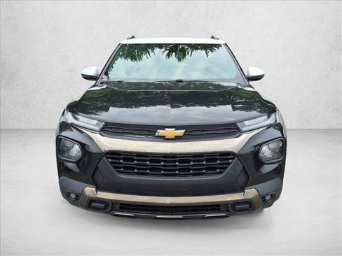 Used 2021 Chevrolet TrailBlazer ACTIV w/ Convenience Package AWD/4WD image 2