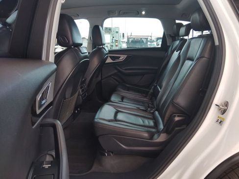 Used 2019 Audi Q7 2.0T Premium w/ Convenience Package AWD/4WD image 19