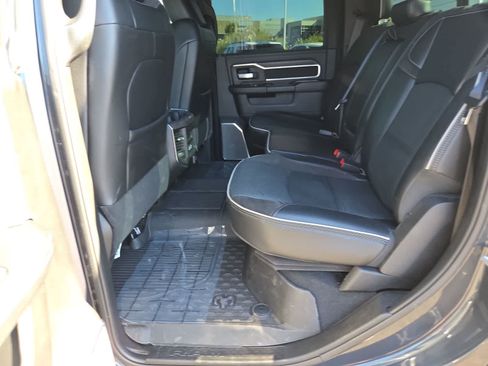 Used 2025 RAM 3500 Laramie AWD/4WD image 21