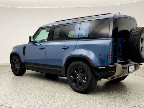 Used 2021 Land Rover Defender 110 X-Dynamic HSE AWD/4WD image 7