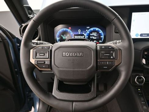 Used 2025 Toyota Land Cruiser w/ Premium Package image 5