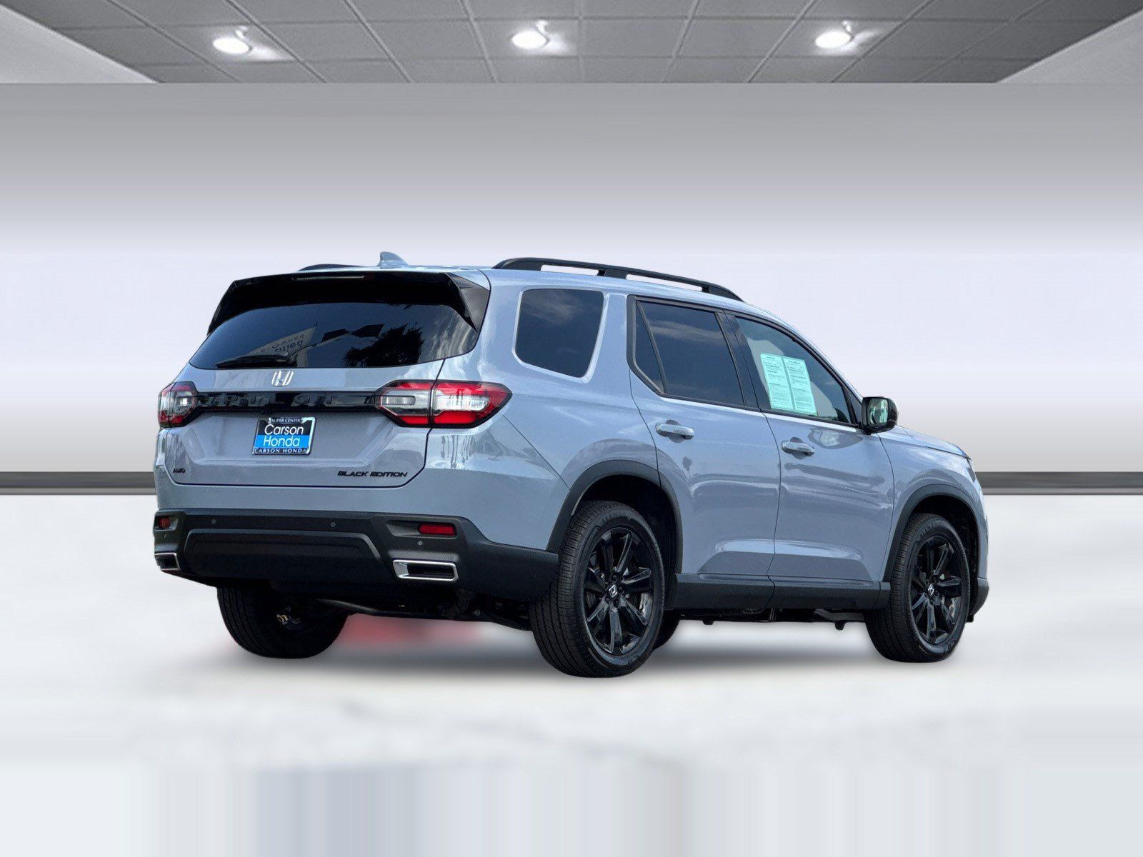 Certified 2025 Honda Pilot Black Edition image 9