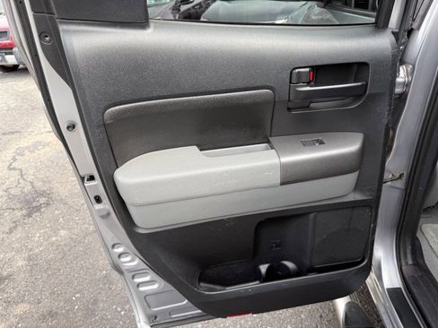 Used 2010 Toyota Tundra 2WD Double Cab image 25