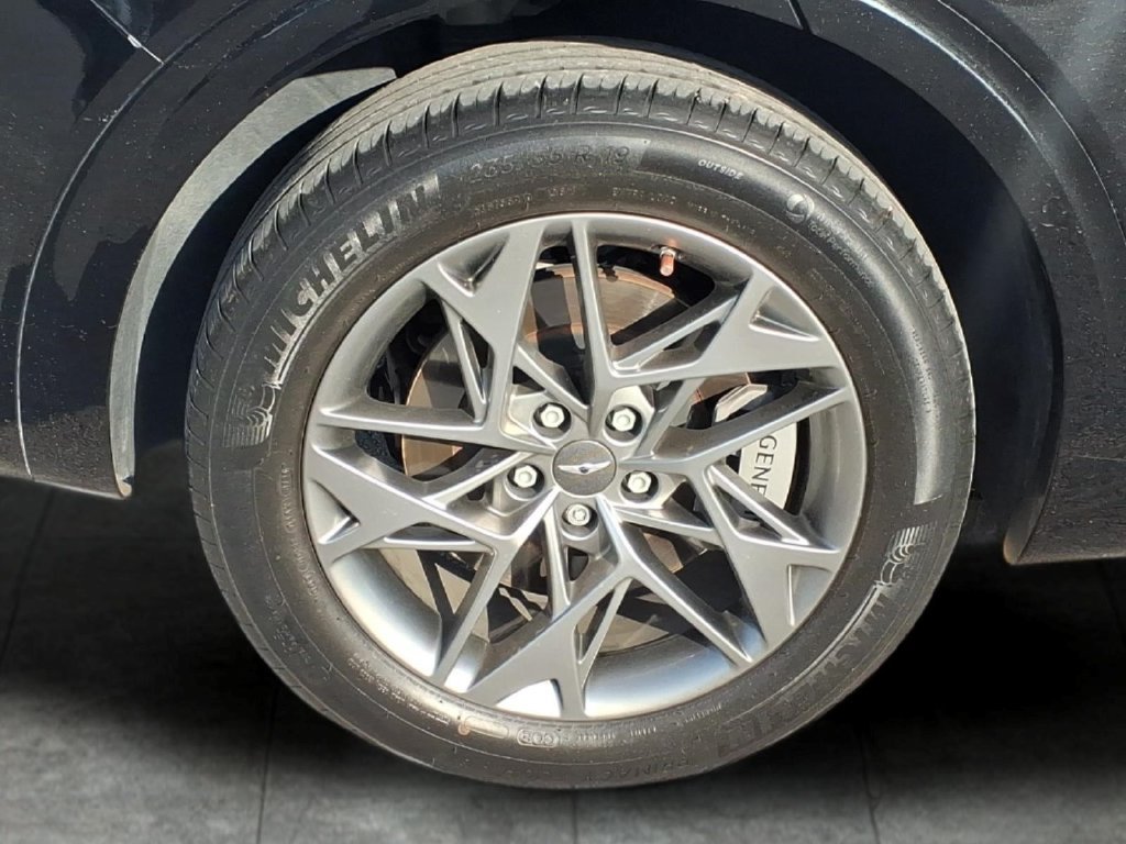 Used 2023 Genesis GV70 2.5T w/ Advanced Package AWD/4WD image 9