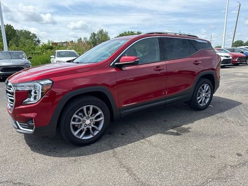 Certified 2023 GMC Terrain SLT AWD/4WD image 1
