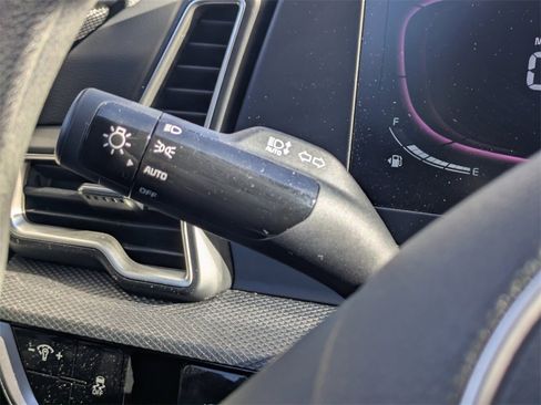 Used 2024 Kia Sportage LX image 25