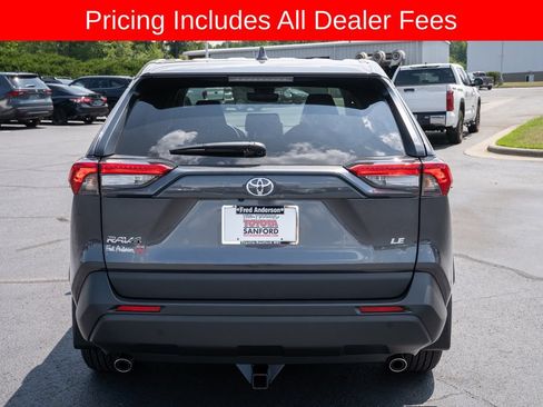 Used 2024 Toyota RAV4 LE FWD image 4