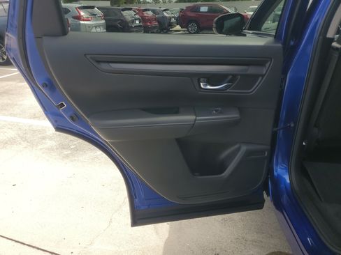 Certified 2025 Honda CR-V EX image 14