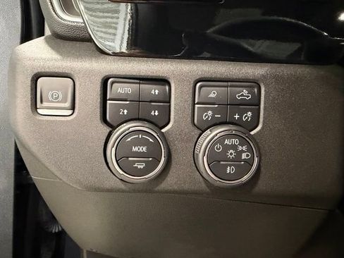 Used 2023 Chevrolet Silverado 1500 LTZ AWD/4WD image 11