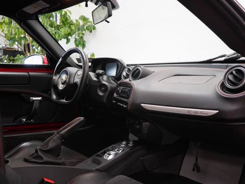 Used 2016 Alfa Romeo 4C Coupe w/ Convenience Group - Coupe RWD image 50