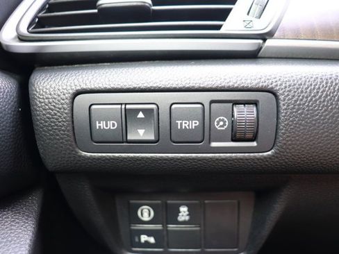 Used 2018 Honda Accord Touring image 26