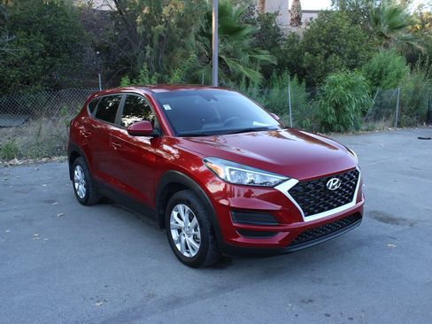 Used 2021 Hyundai Tucson SE FWD image 1