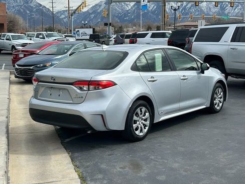 Used 2024 Toyota Corolla LE AWD/4WD image 4