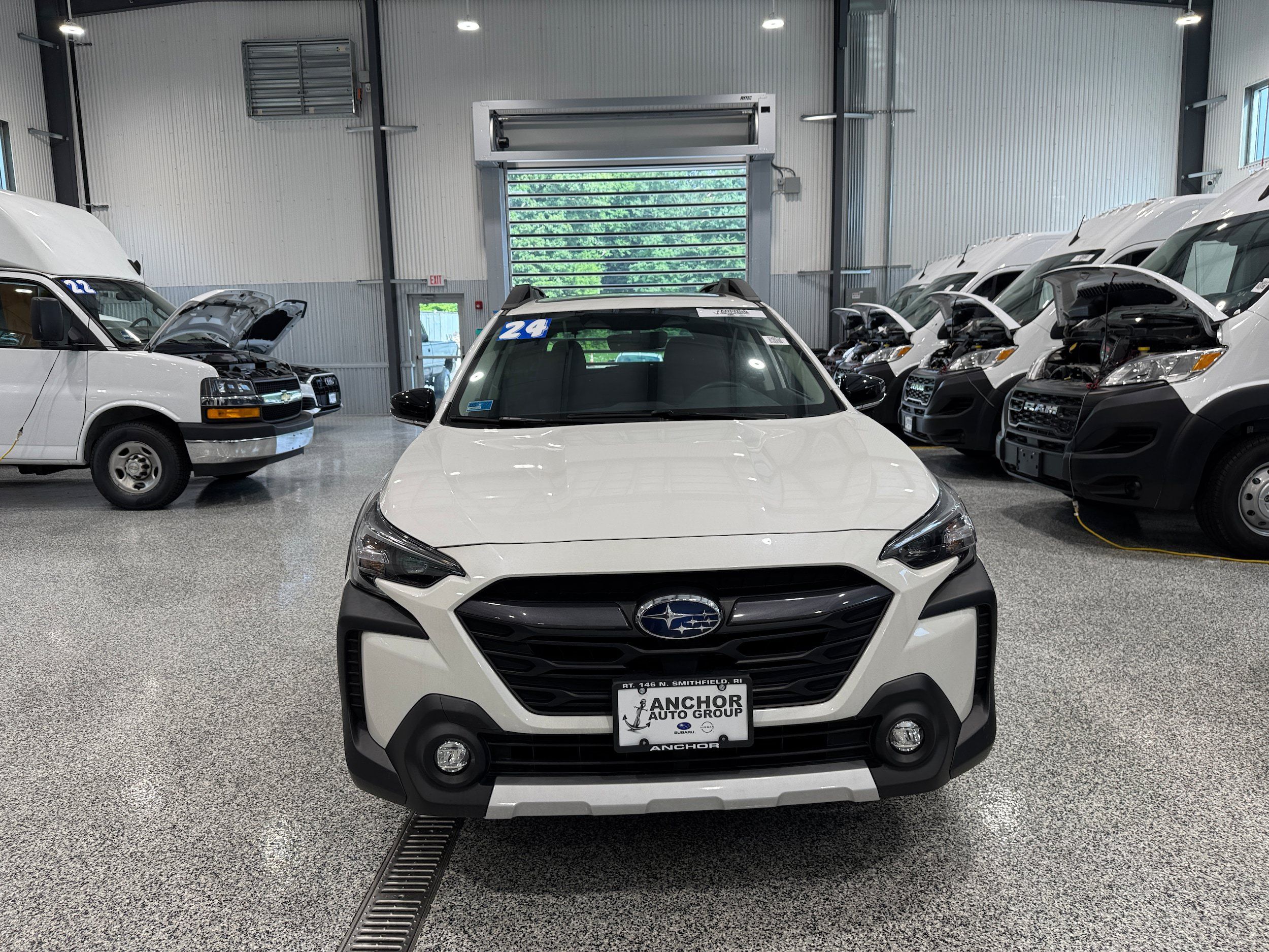 Used 2024 Subaru Outback Limited AWD/4WD image 2