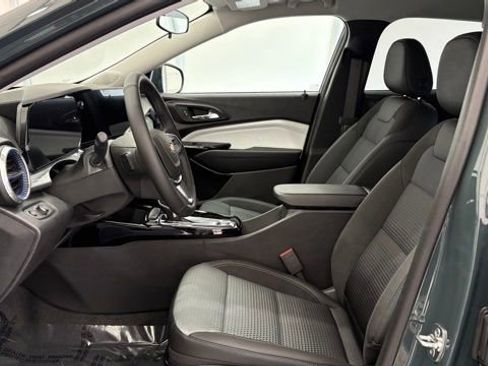 New 2026 Chevrolet Trax LT FWD image 11