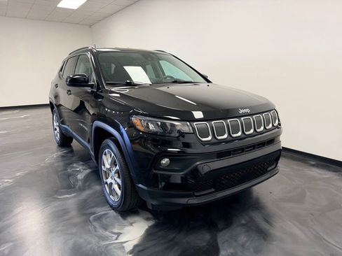Used 2022 Jeep Compass Latitude AWD/4WD image 22