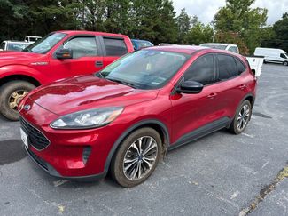 Used 2021 Ford Escape SE w/ SE Sport Appearance Package FWD video 1