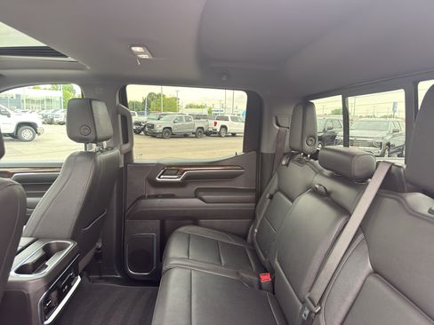 Used 2024 GMC Sierra 1500 Elevation w/ Elevation Premium Package AWD/4WD image 36
