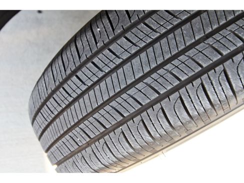 Used 2026 Hyundai Venue SE FWD image 30