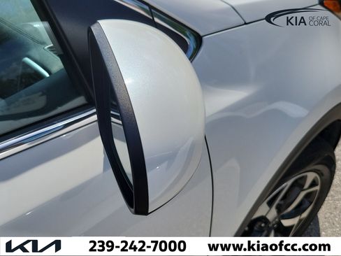 Used 2022 Kia Sportage LX FWD image 8