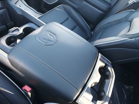 New 2026 RAM 1500 Laramie AWD/4WD image 27