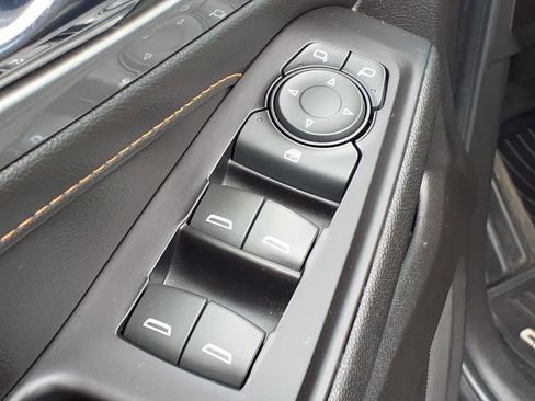Used 2020 Chevrolet Traverse LS FWD image 13