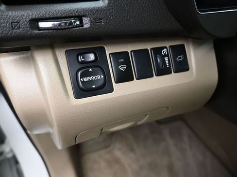 Used 2009 Toyota Highlander Limited FWD image 13