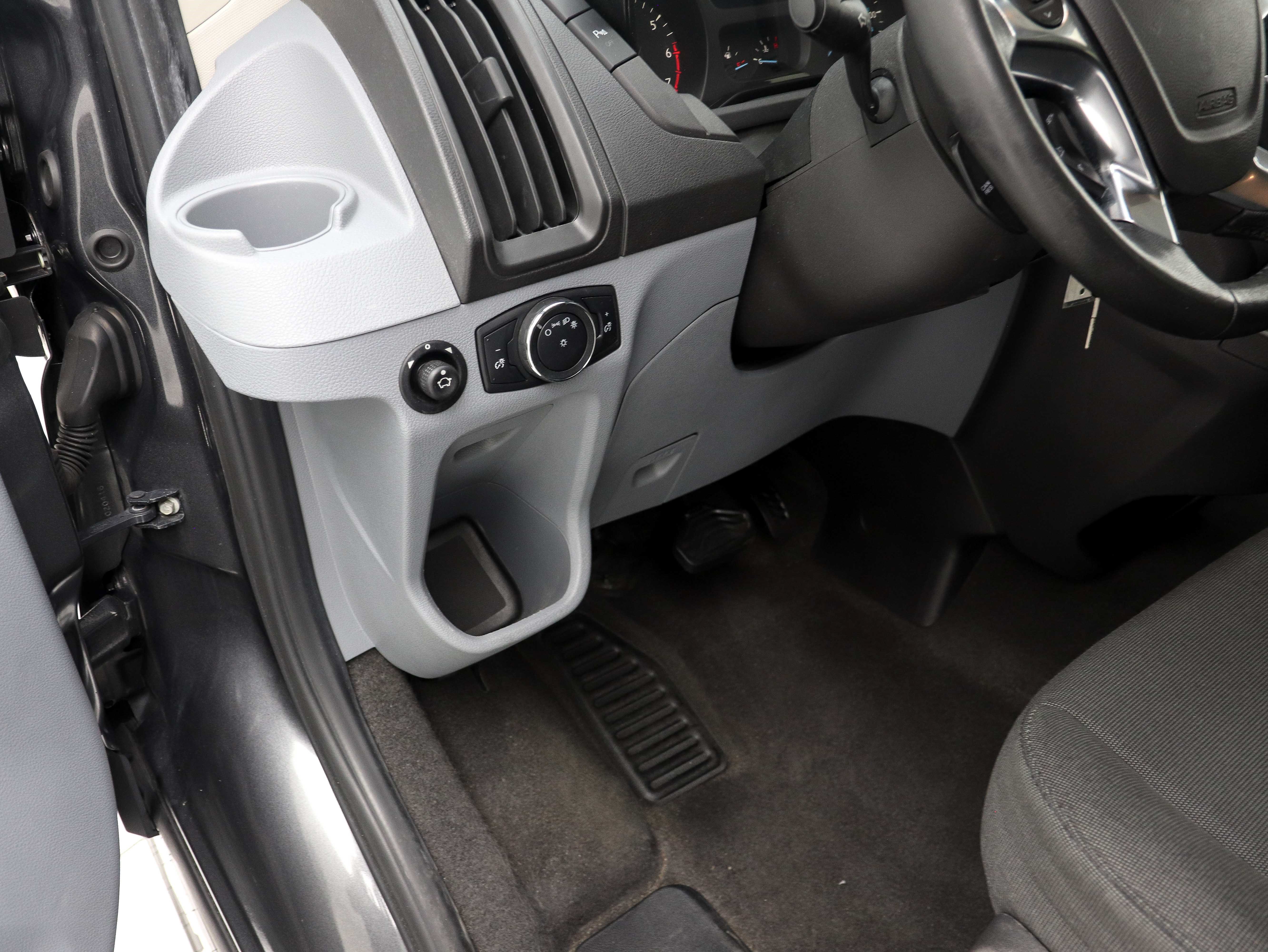 Used 2016 Ford Transit 350 XLT RWD image 22