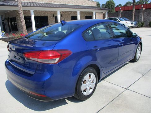Used 2017 Kia Forte LX FWD image 25