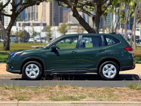 Used 2024 Subaru Forester image 2