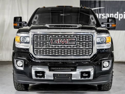 Used 2018 GMC Sierra 3500 Denali w/ Duramax Plus Package AWD/4WD image 3